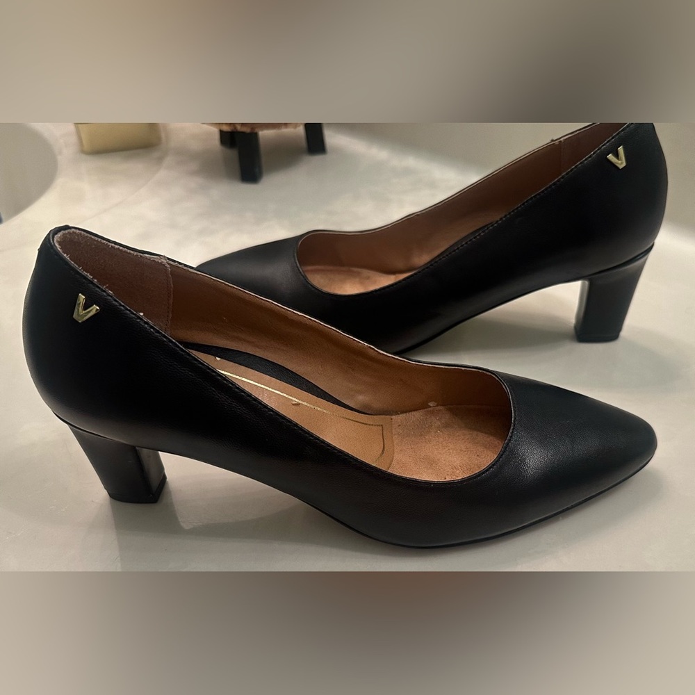 VIONIC heels - Picture 11 of 11